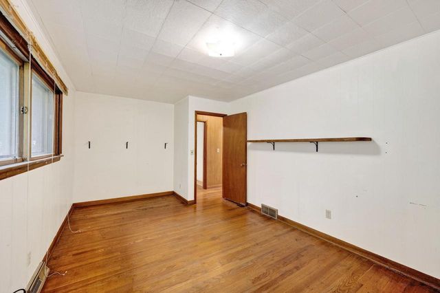614 Emerson Street, Madison, WI 53715