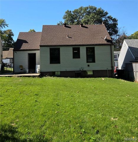 3224 Rex Avenue, Breckenridge Hills, MO 63114