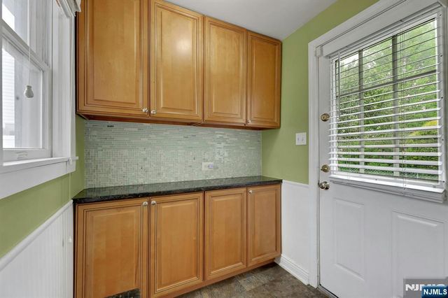 160 Clinton Avenue, Hillsdale, NJ 07642