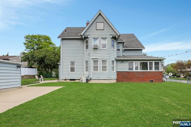 160 Clinton Avenue, Hillsdale, NJ 07642