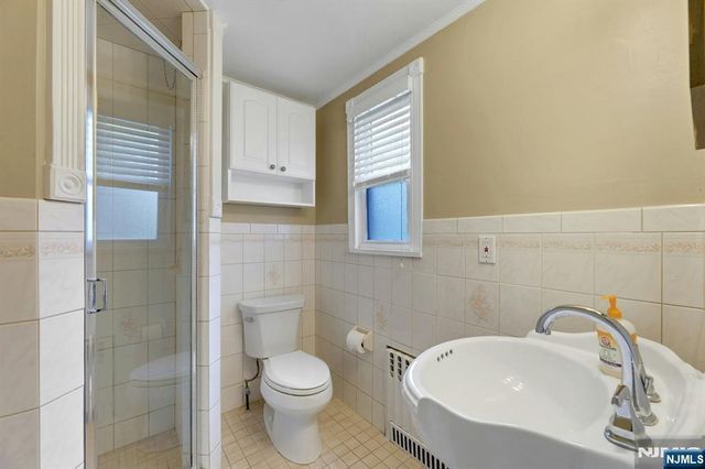 160 Clinton Avenue, Hillsdale, NJ 07642
