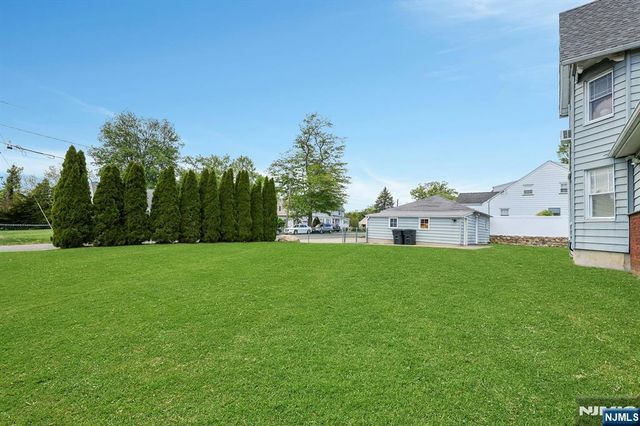 160 Clinton Avenue, Hillsdale, NJ 07642
