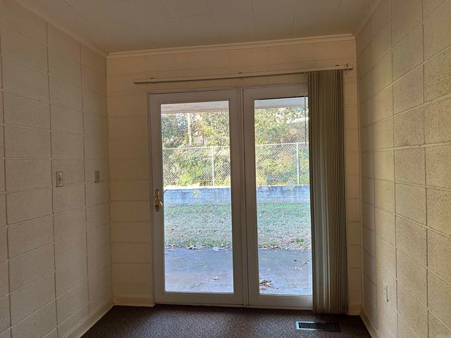 310 Ramble St Street, Hot Springs, AR 71901