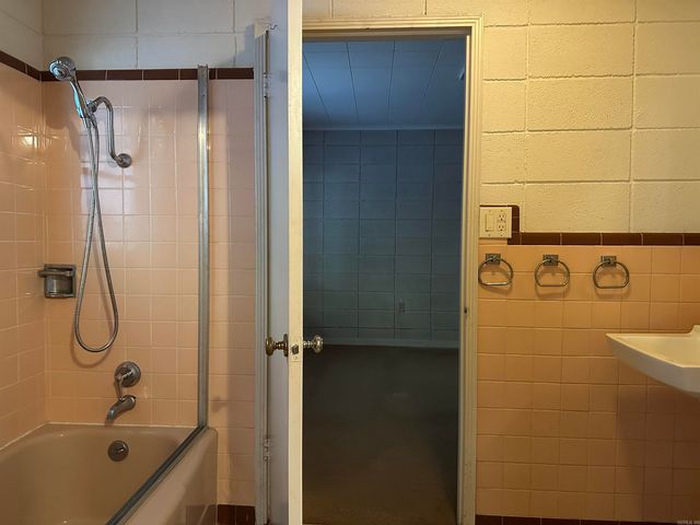 310 Ramble St Street, Hot Springs, AR 71901