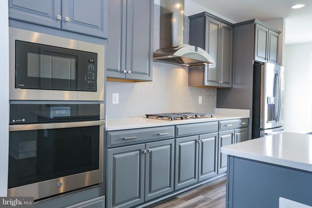 6722 UPLAND MANOR DRIVE, Gainesville, VA 20155