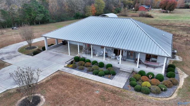 640 County Road 112, Scottsboro, AL 35769