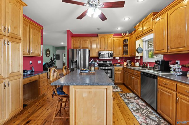 640 County Road 112, Scottsboro, AL 35769