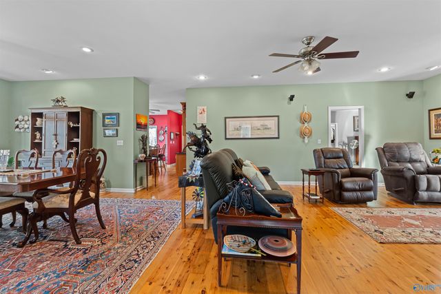 640 County Road 112, Scottsboro, AL 35769