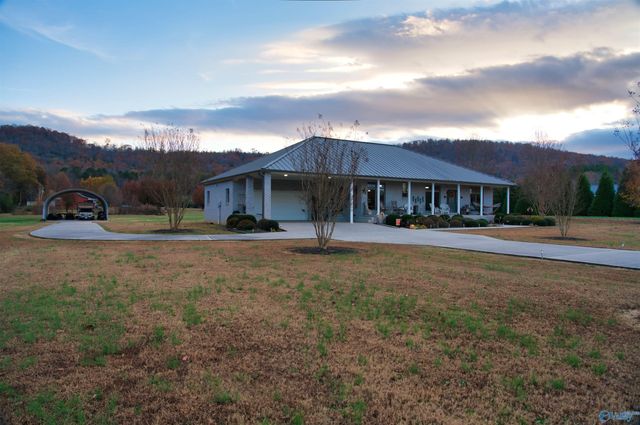 640 County Road 112, Scottsboro, AL 35769