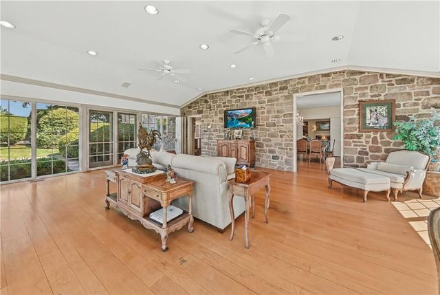 1194 Street Road, Buckingham, PA 18938