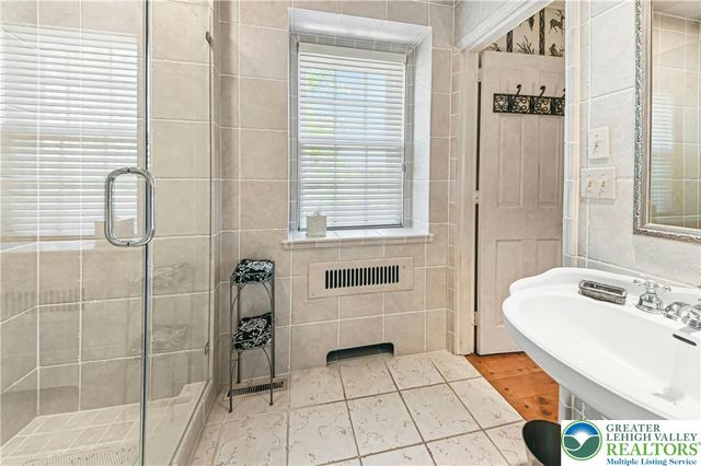 1194 Street Road, Buckingham, PA 18938
