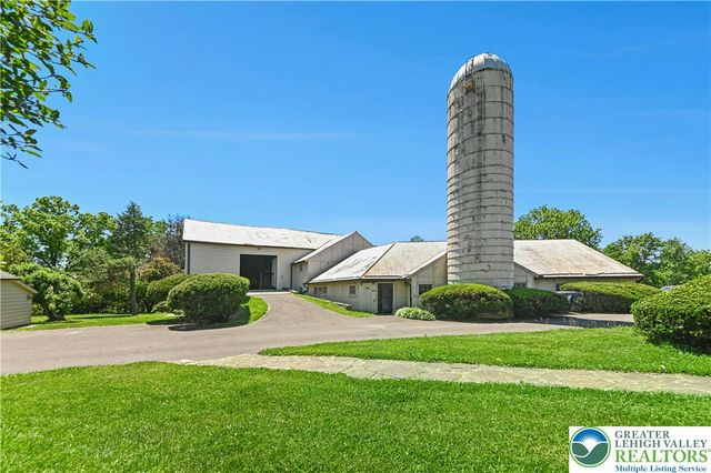 1194 Street Road, Buckingham, PA 18938