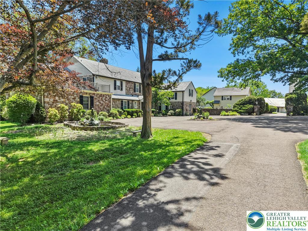 1194 Street Road, Buckingham, PA 18938