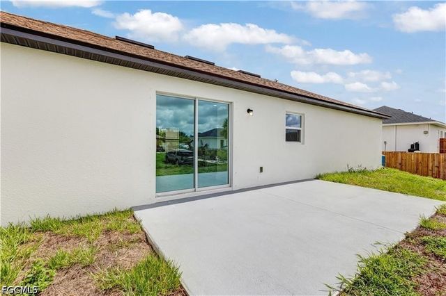 1242 Echard ST E, Lehigh Acres, FL 33974