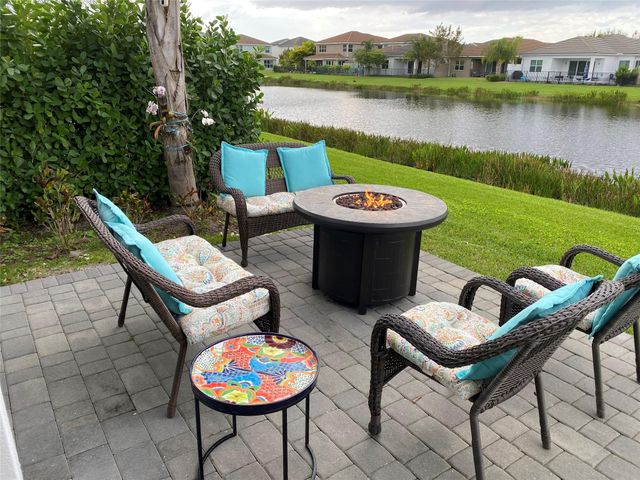 9623 Brook Isles Ave, Delray Beach, FL 33446