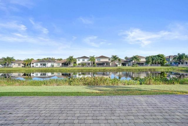 9623 Brook Isles Avenue, Delray Beach, FL 33446