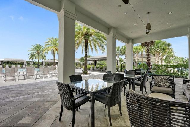 9623 Brook Isles Avenue, Delray Beach, FL 33446