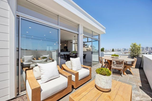 694 De Haro Street B, San Francisco, CA 94107