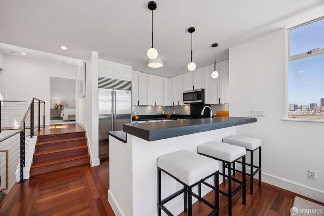 694 De Haro Street B, San Francisco, CA 94107