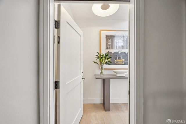 694 De Haro Street B, San Francisco, CA 94107