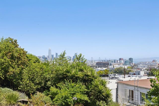 694 De Haro Street B, San Francisco, CA 94107
