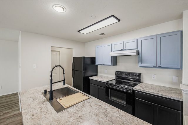 2049 Oakwood Forest Drive, Bryan, TX 77803