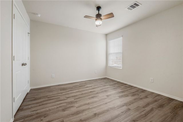 2049 Oakwood Forest Drive, Bryan, TX 77803