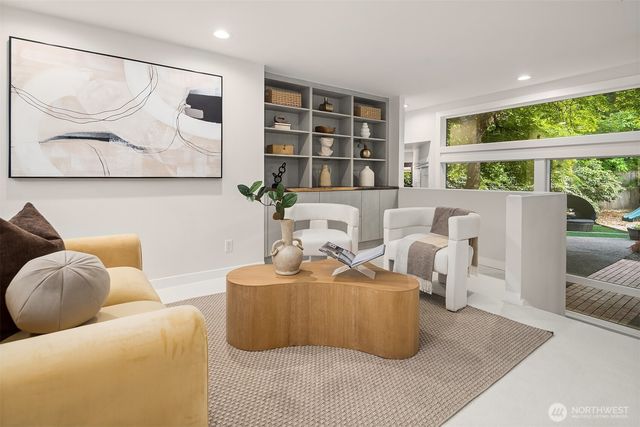 21214 143rd Avenue SE, Kent, WA 98042