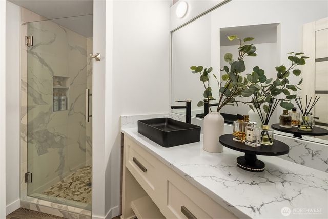 21214 143rd Avenue SE, Kent, WA 98042