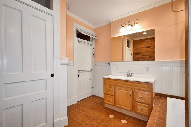4214 Post St, Lawrenceville, PA 15201