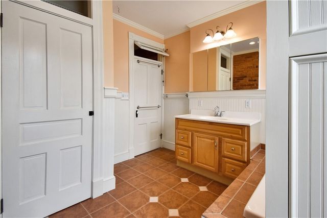 4214 Post St, Lawrenceville, PA 15201