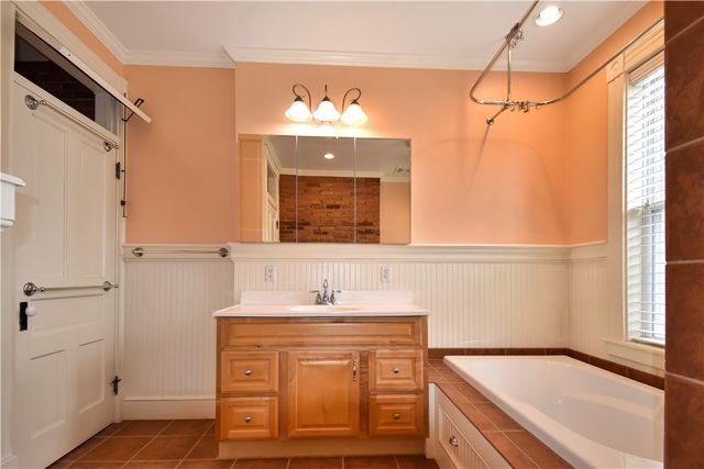 4214 Post St, Lawrenceville, PA 15201