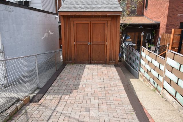 4214 Post St, Lawrenceville, PA 15201