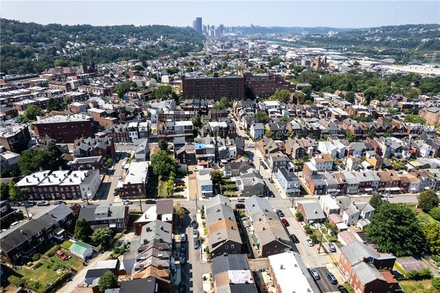 4214 Post St, Lawrenceville, PA 15201
