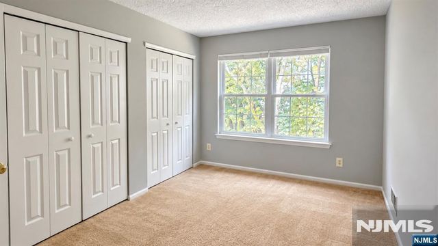 898 Tuliptree Court, Mahwah, NJ 07430