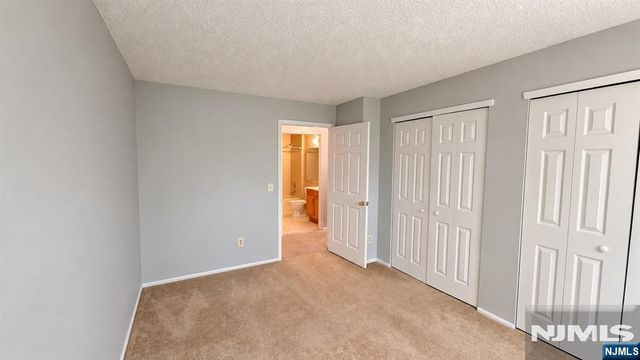 898 Tuliptree Court, Mahwah, NJ 07430