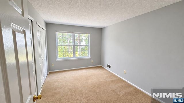 898 Tuliptree Court, Mahwah, NJ 07430