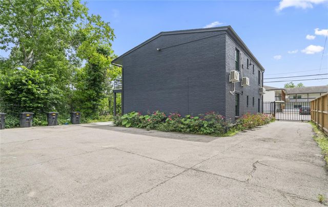 6810 Del Rio Street 4, Houston, TX 77021