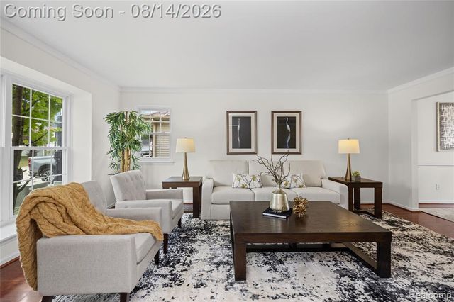 47197 Scarlet Drive, Novi, MI 48374