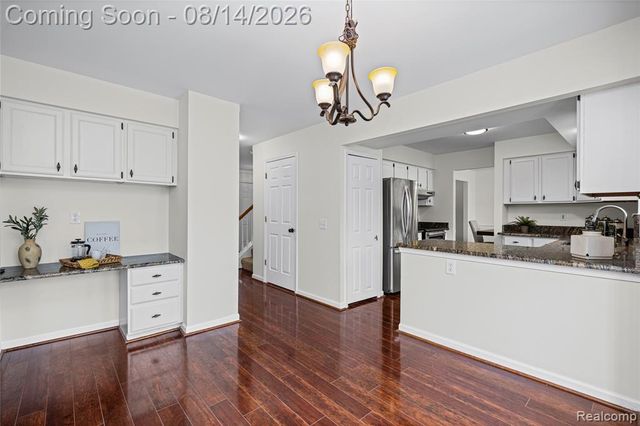 47197 Scarlet Drive, Novi, MI 48374