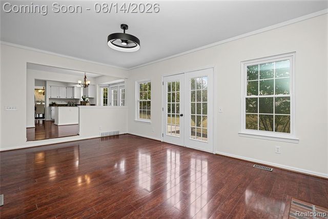 47197 Scarlet Drive, Novi, MI 48374