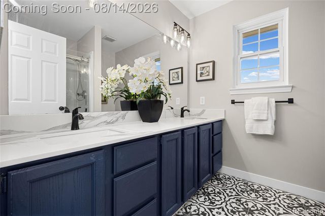 47197 Scarlet Drive, Novi, MI 48374