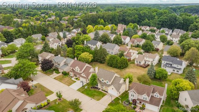47197 Scarlet Drive, Novi, MI 48374