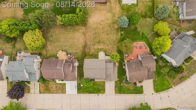 47197 Scarlet Drive, Novi, MI 48374