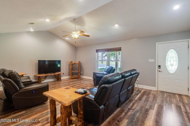 114 Campion Drive, Waveland, MS 39576