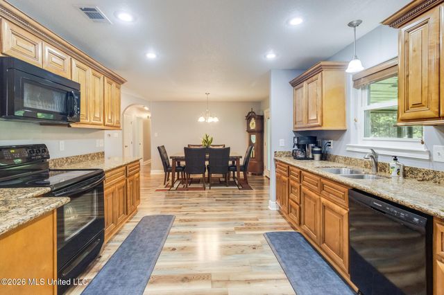 114 Campion Drive, Waveland, MS 39576
