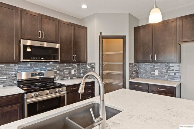 20507 Ventana Street, Gretna, NE 68028