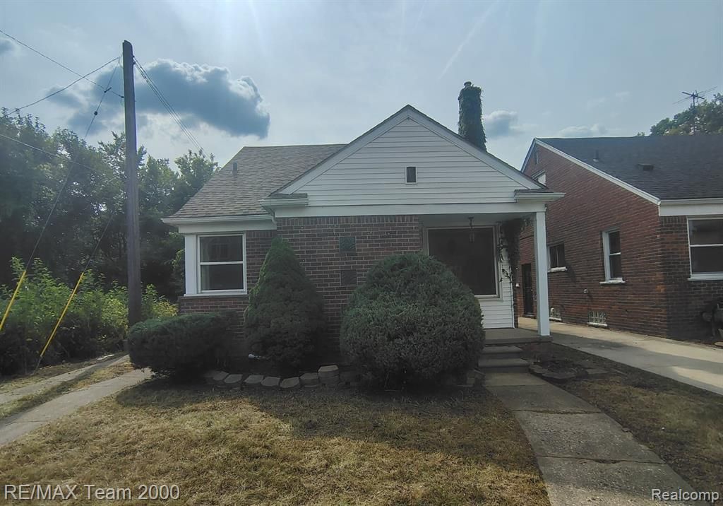 9527 Mettetal Street, Detroit, MI 48227