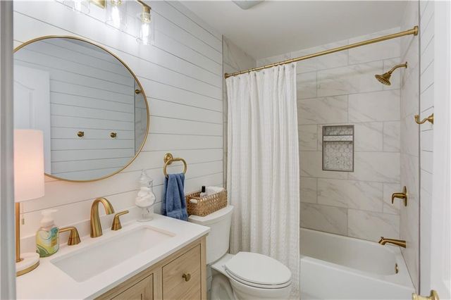 865 Allen Lake Lane, Suwanee, GA 30024