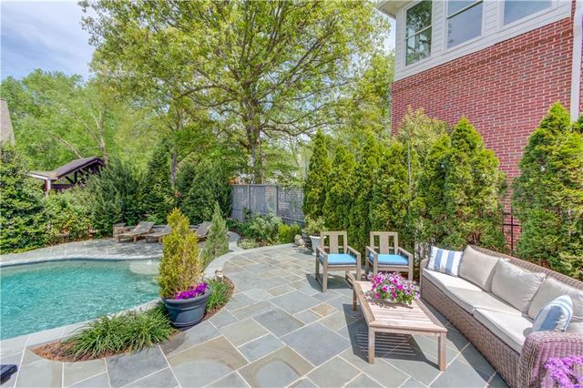 865 Allen Lake Lane, Suwanee, GA 30024